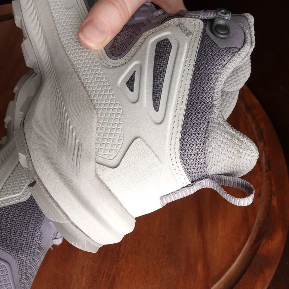 Oboz Hiking Boots Womens SZ 6.5 Gray Katabatic Mid Outdoor Trail Gorpcore NWOB